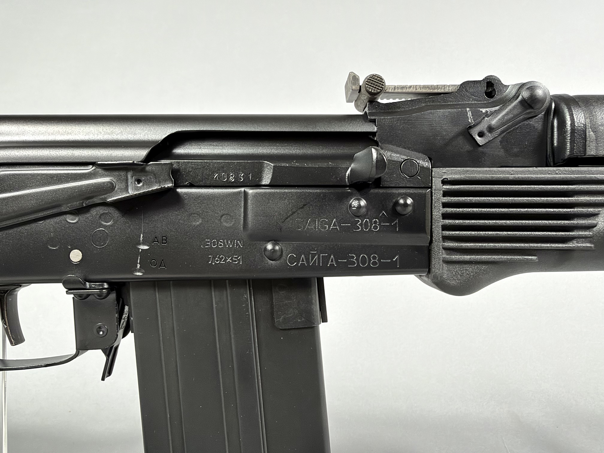 Right receiver: factory SAIGA-308-1 markings and clone-correct АВ / ОД selector markings